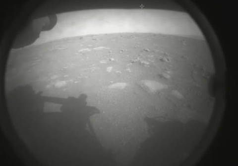 美 나사 퍼서비어런스호 화성 착륙 성공…생명체 찾는다