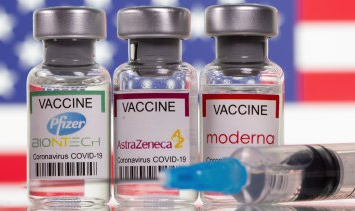세계 최대 백신 공장 인도, AZ 백신 수출 일시 중단