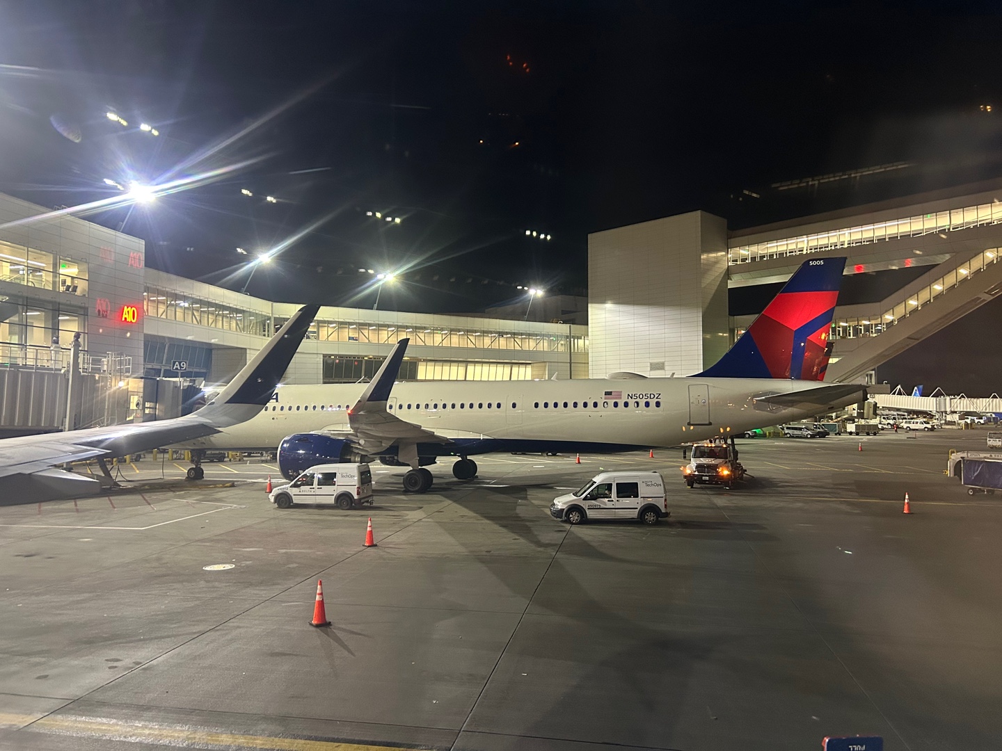 시애틀공항, 티켓도 없이 항공기 탑승한 승객… 비행기 출발 직전 체포