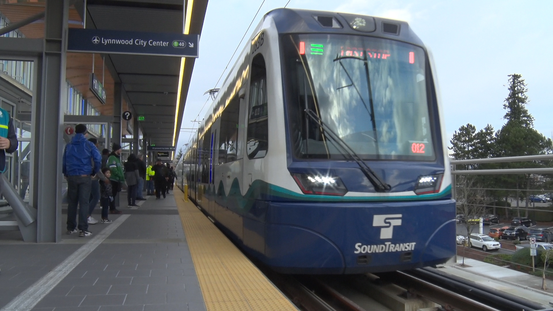 “8분마다 벨뷰행 열차”…레이크 워싱턴 횡단 경전철 시대 열렸다
